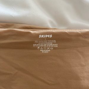 SKIMS fits everybody bandeau - Size Large
